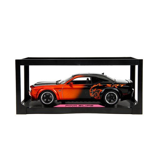 Pink Slips Wave 1 2015 Dodge Challenger SRT Hellcat Redeye Widebody 1:18 Scale Die-Cast Metal Vehicl