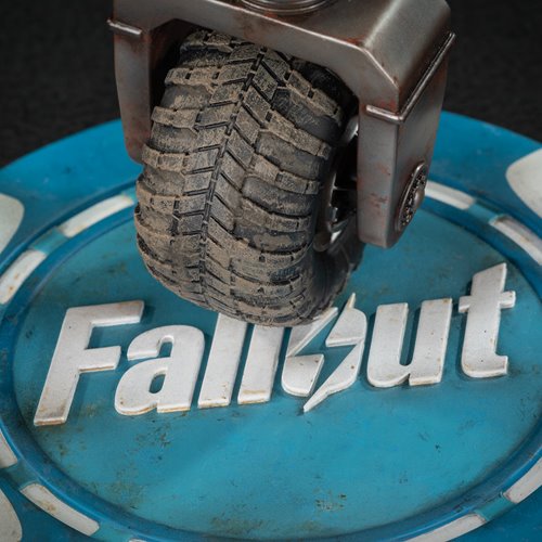 Fallout Amazon Victor the Securitron Statue
