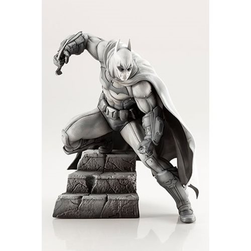 Batman Arkham Series 10 Anniversary Limited Edition 1:10 Scale ARTFX+ Statue