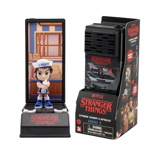Stranger Things Upside Down Walkie-talkie Capsule Series 3 Blind-Box Mini-Figure Case of 8 Stranger Things Upside Down Walkie-talkie Capsule Series 3 Blind-Box Mini-Figure Case of 8