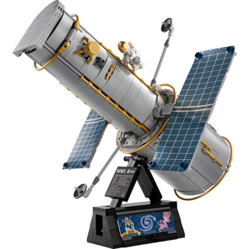 LEGO® Icons 11382 Hubble Space Telescope