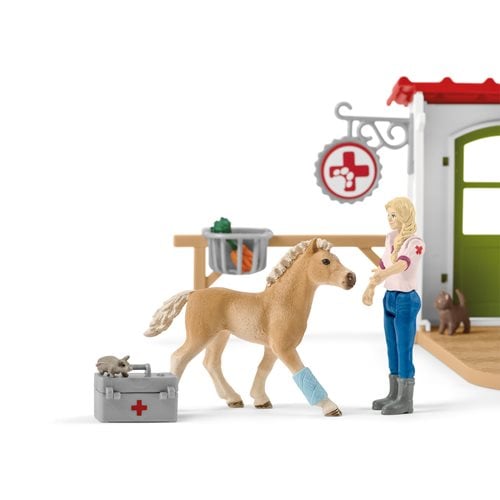 Farm World Vet Practice with Pets Playset