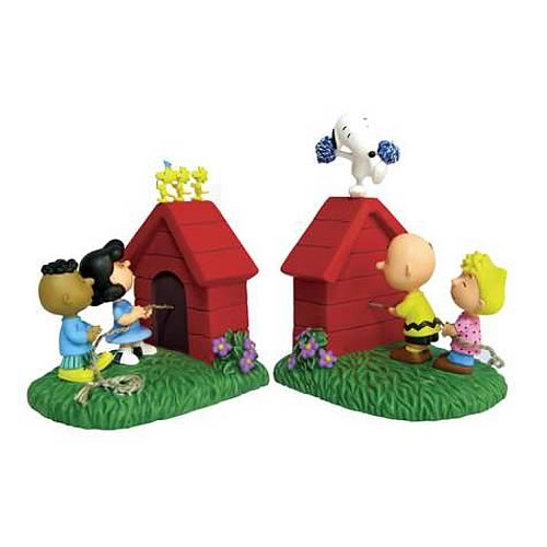 Peanuts Tug of War Bookends