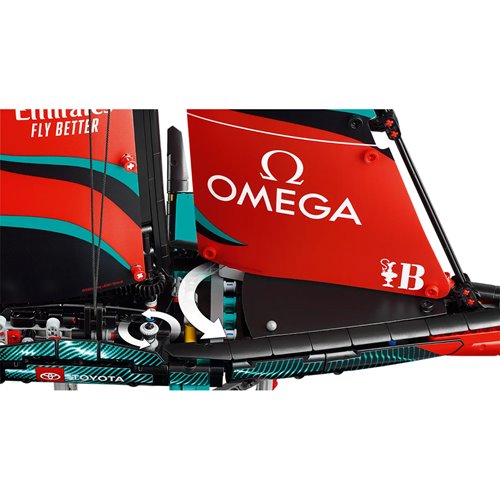 LEGO Technic 42174 Emirates Team New Zealand AC75 Yacht
