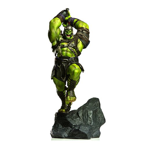 Bring the Battle between Thor and the Hulk Home with This Diorama Series