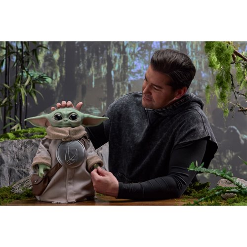 Star Wars Ultimate Grogu 1:1 Scale Premium Animatronic Limited Edition Life-Size Replica with Postcard