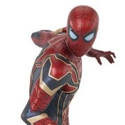 Marvel Infinity Saga Iron Spider-Man 1:6 Scale Mini-Bust