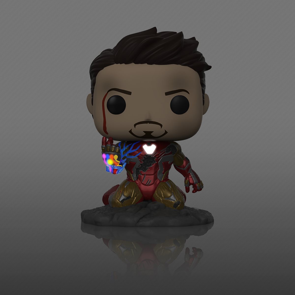 Pop! Town Avengers Tower & Iron Man (Glow)