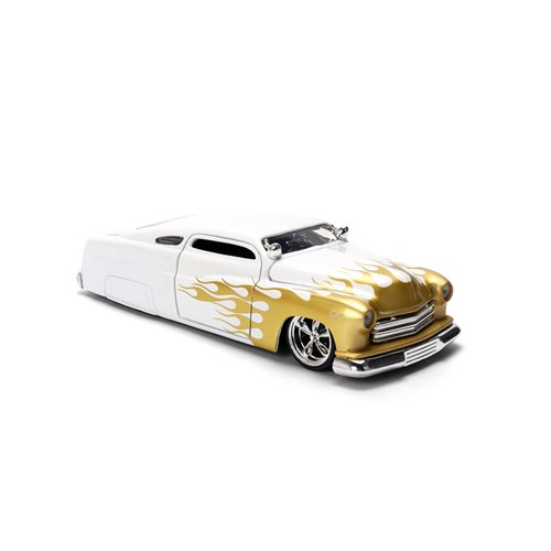 Bigtime Muscle 1951 White Mercury 1:24 Scale Die-Cast Metal Vehicle
