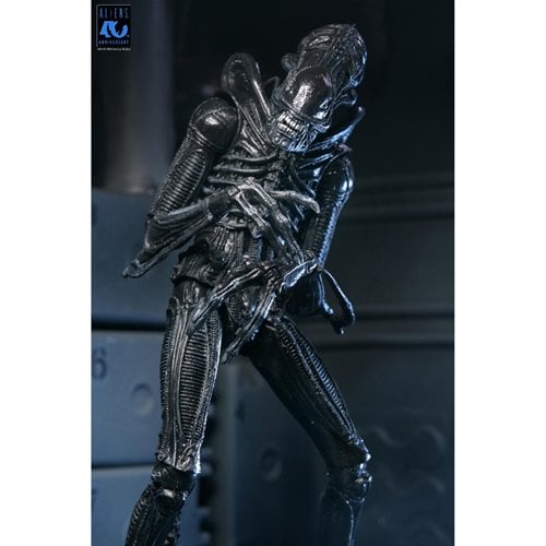 Aliens Ultimate Warrior Xenomorph (black) 40th Anniversary 7-Inch Scale Action Figure