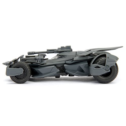 Justice League Movie Batmobile 1:32 Scale Die-Cast Metal Vehicle
