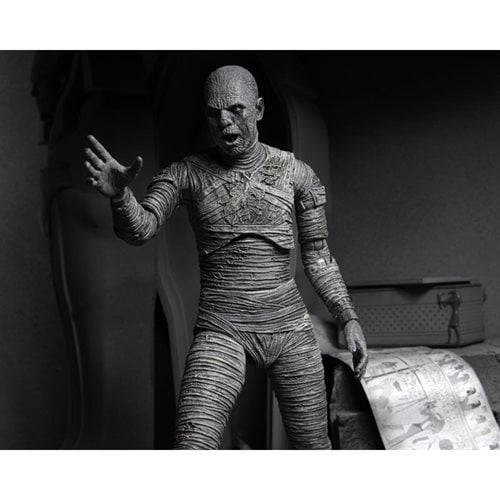 Universal Monsters Ultimate Mummy Black and White Version 7-Inch Scale Action Figure