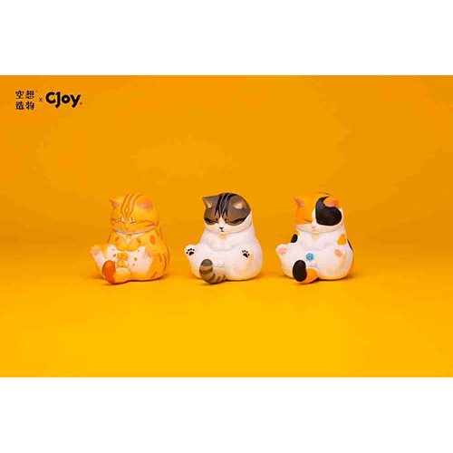 Crotch Staring Cats Series 2 Random Blind Box Mini-Figures Display Case