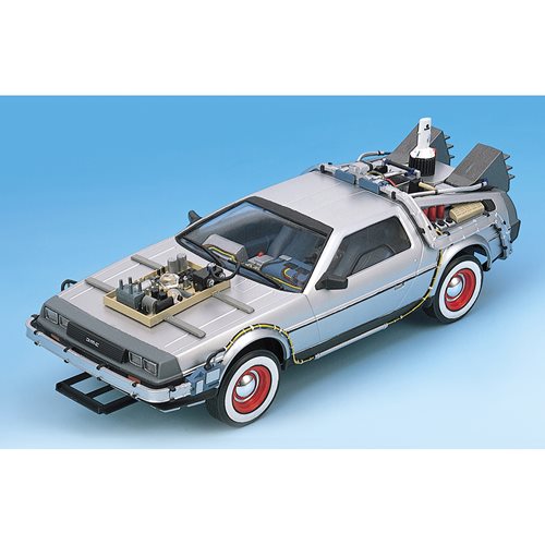 Back to the Future Part III DeLorean Railroad Version 1:24 Scale Model Kit