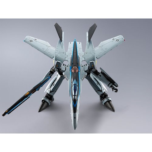 Macross Top Gun: Maverick VF-25 Messiah Valkyrie DX Chogokin Action Figure