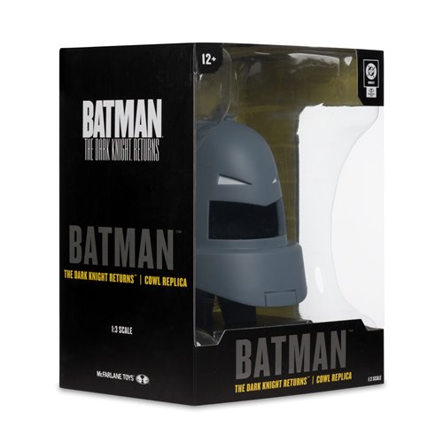 DC Direct Prop Replica Wave 5 Armored Batman The Dark Knight Returns 1:3 Scale Cowl
