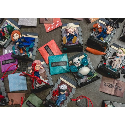 Jujutsu Kaisen Mystery Capsules Blind-Box Mini-Figure Case of 12