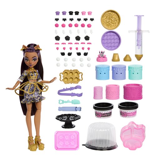 Monster High Scary Sweet Birthday Clawdeen Wolf Doll and Playset