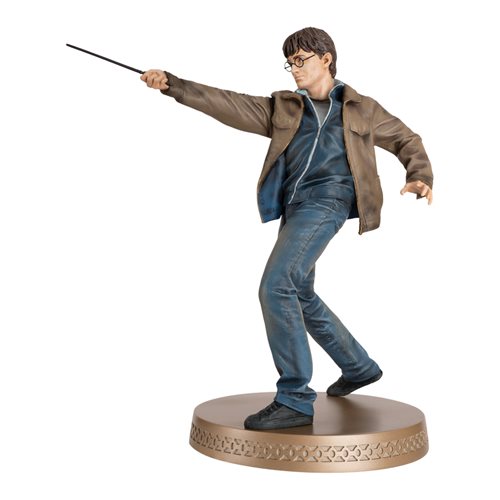 Harry Potter Wizarding World Collection Harry Potter and the Deathly Hallows Mega Figure with Collec
