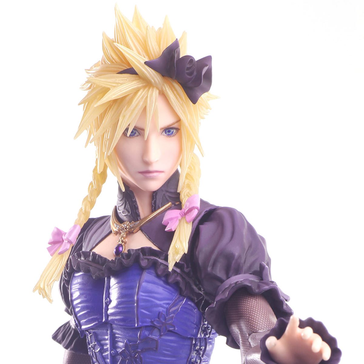 Final Fantasy VII Remake Cloud Strife Dress Version Play Arts Kai ...