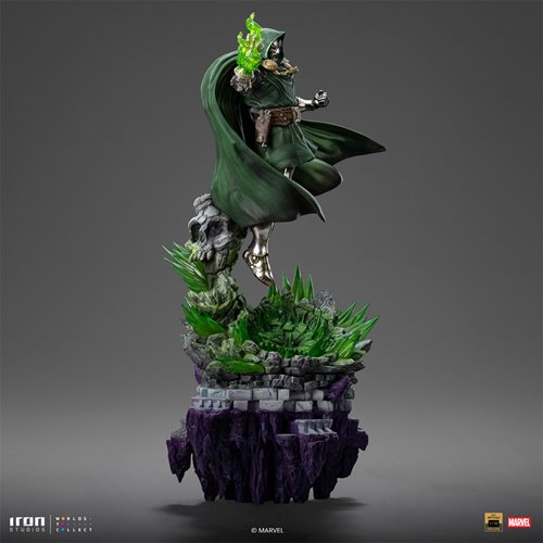 Doctor Doom Infinity Gauntlet Battle Diorama Series 1:10 Deluxe Art Scale Limited Edition Statue