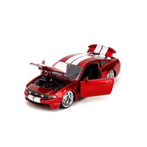 Bigtime Muscle 2010 Red Ford Mustang GT 1:24 Scale Die-Cast Metal Vehicle