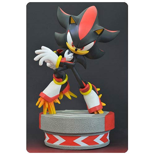 Sonic Shadow 3 Action Figure with Gun : : Toys