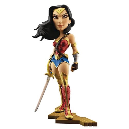 Wonder Woman Gal Gadot 7-Inch Vinyl Figure
