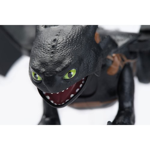 How to Train Your Dragon Toothless Ultimate Plasma Blast Light-Up Action Figure with Sound
