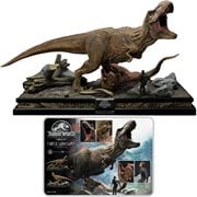 Jurassic World: Fallen Kingdom T-Rex and Carnotaurus Diorama