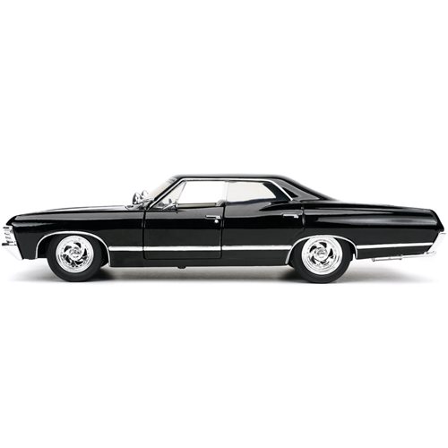 Hollywood Rides Supernatural Dean Winchester 1967 Impala SS Sport Sedan 1:24 Scale Die-Cast Metal Ve