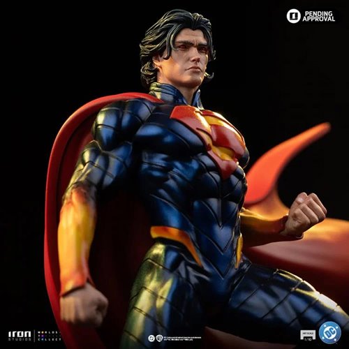 Absolute Superman DC Comics 1:10 Art Scale Limited Edition Statue