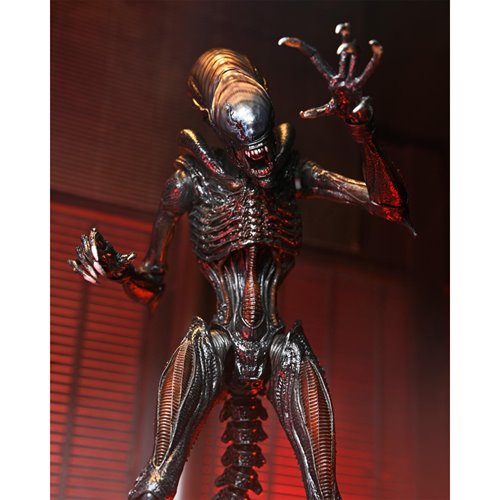Alien: Romulus Ultimate Scorched Xenomorph 7-Inch Scale Action Figure