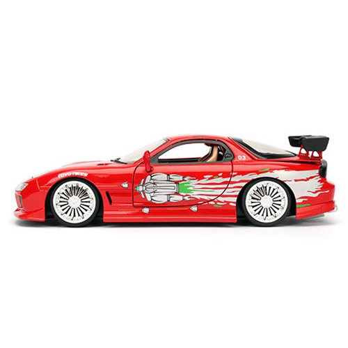 Fast and the Furious 8 1993 Mazda RX-7 1:24 Scale Die-Cast Metal Vehicle