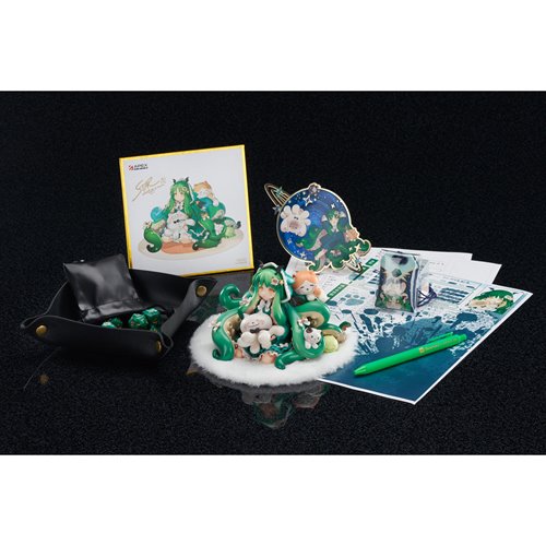Cthulhu Meowthulhu Pajamas Party Version Statue