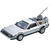 Back to the Future DeLorean 1:24 Scale Model Kit