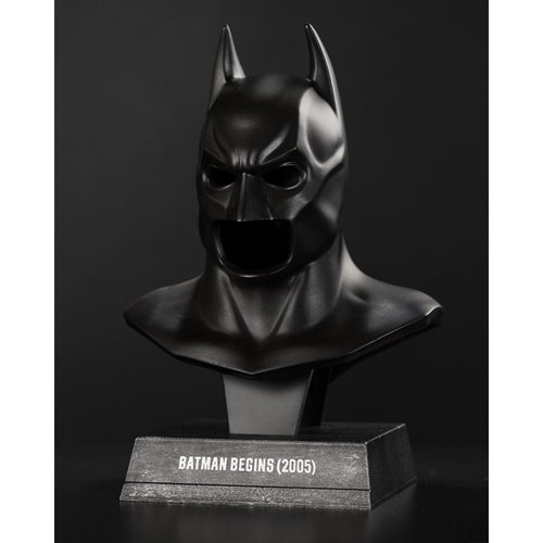 DC Direct Prop Replica Wave 2 1:3 Scale Cowl Case of 6