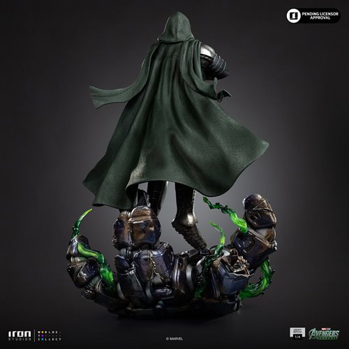 Avengers: Doomsday Doctor Doom Legacy Replica 1:4 Limited Edition Statue