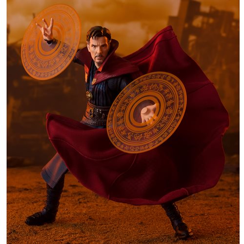 Avengers: Infinity War Doctor Strange Battle on Titan Edition SH Figuarts Action Figure
