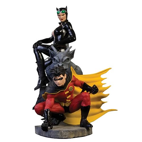 batman batfamily statue