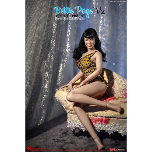 Bettie Page Queen of Pinups 1:6 Scale Action Figure