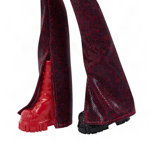 Disney Descendants: Wicked Wonderland Red Singing Doll