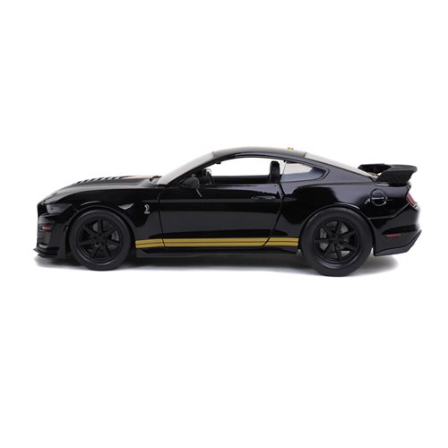 Bigtime Muscle 2020 Ford Mustang Shelby GT500 Glossy Black 1:24 Scale Die-Cast Metal Vehicle