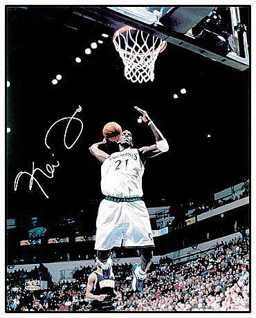 Timberwolves Kevin Garnett Authentic Signed 16x20 Vertical Photo