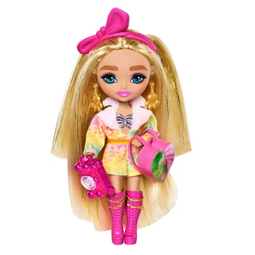 Barbie Extra Fly Mini Safari Doll