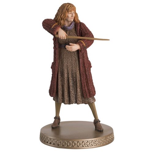 Harry Potter Wizarding World Collection Molly Weasley Figure with Collector Magazine