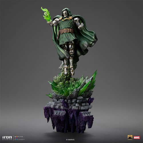Doctor Doom Infinity Gauntlet Battle Diorama Series 1:10 Deluxe Art Scale Limited Edition Statue