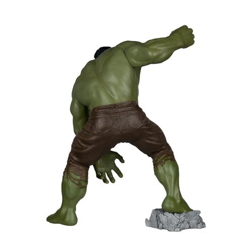 Marvel Studios Wave 1 Spider-Man: Brand New Day Hulk 1:6 Scale Posed Figure