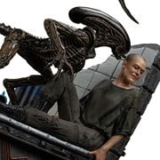 Alien 3 Ellen Ripley and Dog Alien 1:10 Art Scale Statue