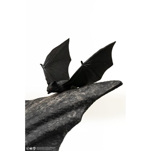 Batman and Catwoman Reunion 1:4 Scale Statue